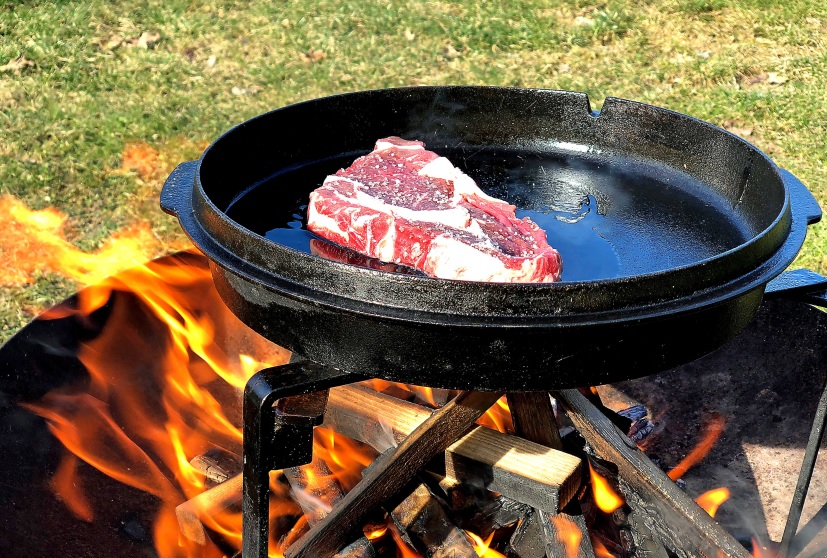 Steak im Dutch Oven Deckel