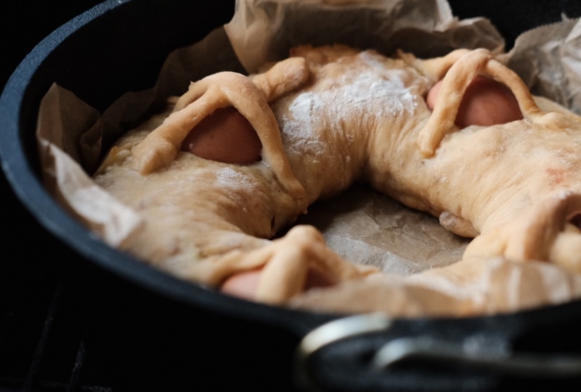 Ausgebacken im Dutch Oven