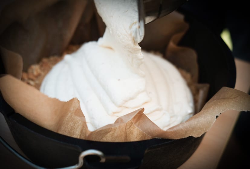 Cheescake Füllung einfüllen