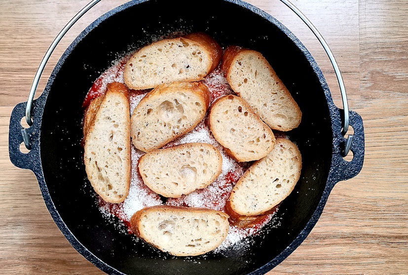 Neue Lage mit Brotscheiben