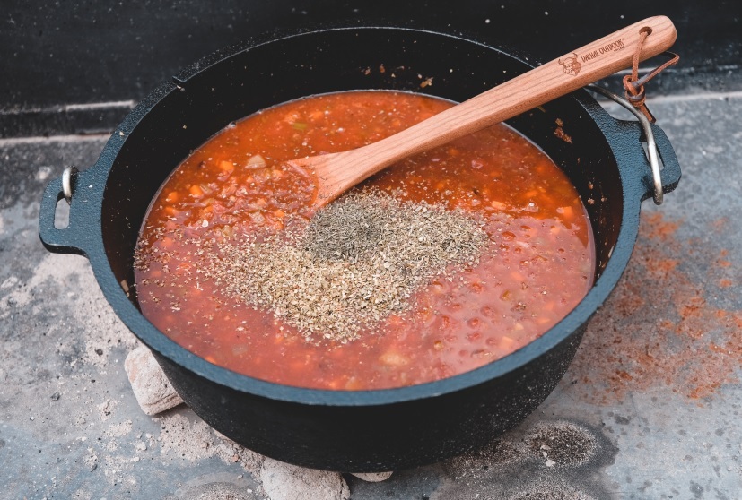 Bolognese Suppe würzen