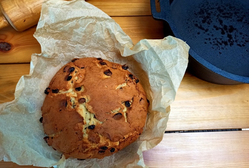 Runder Stollen gebacken