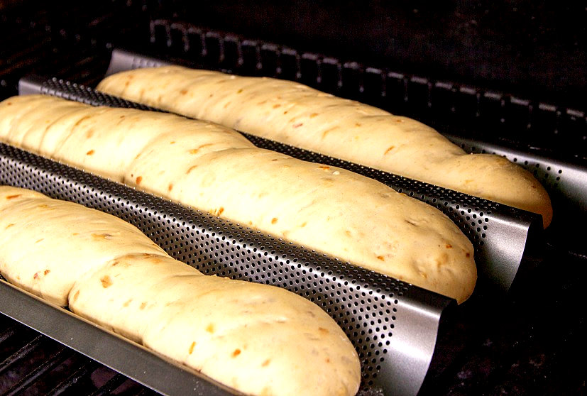 Zwiebelbaguette im Smoker